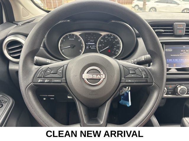 Used 2025 Nissan Versa S image 5