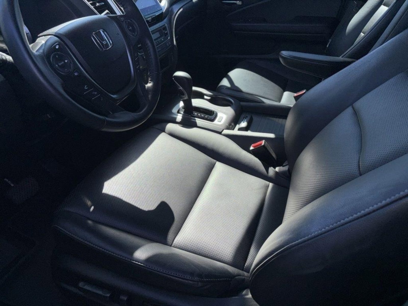 Used 2018 Honda Ridgeline RTL-T image 13