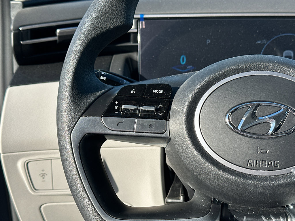 Certified 2024 Hyundai Tucson SE image 14