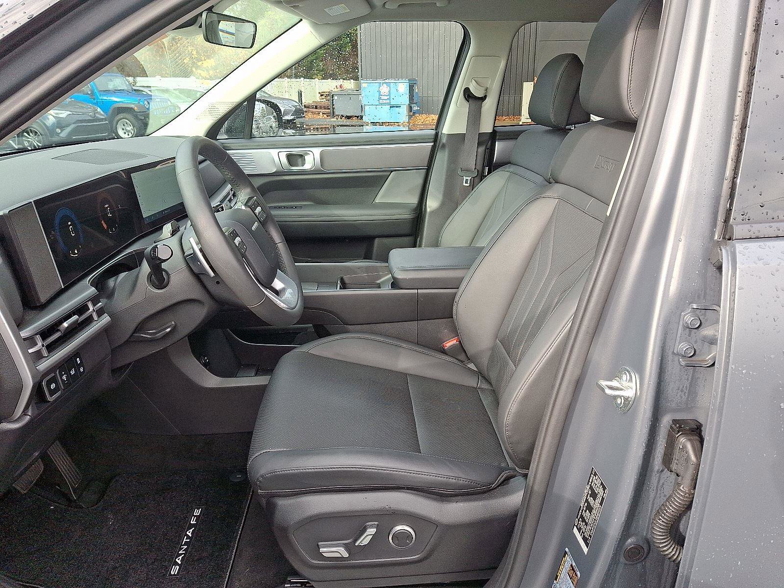 Used 2025 Hyundai Santa Fe XRT image 14