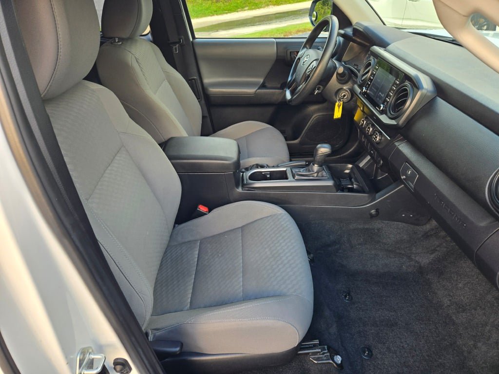 Used 2022 Toyota Tacoma SR RWD image 6