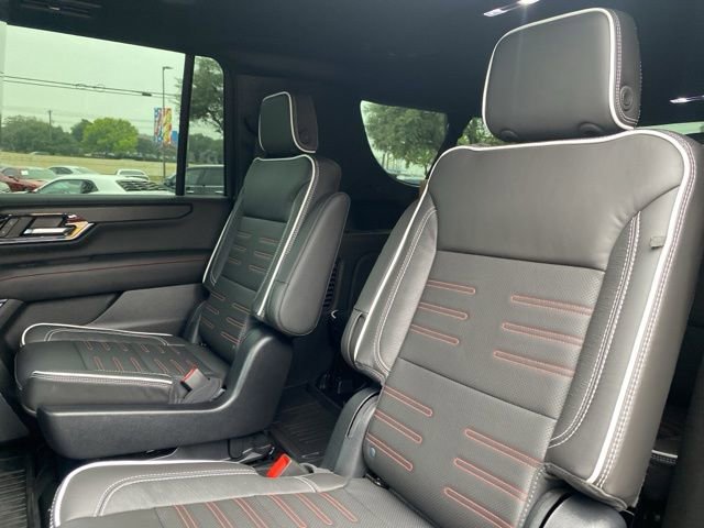 Used 2025 GMC Yukon XL AT4 Ultimate AWD/4WD image 28