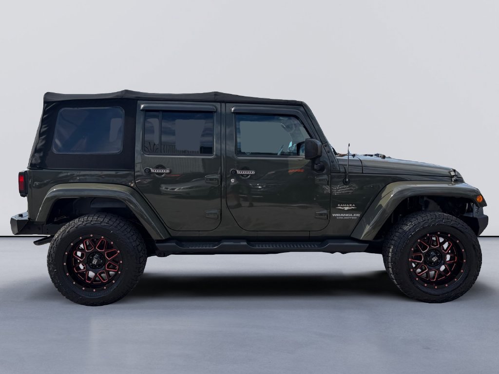 Used 2015 Jeep Wrangler Unlimited Sahara w/ Dual Top Group AWD/4WD image 2
