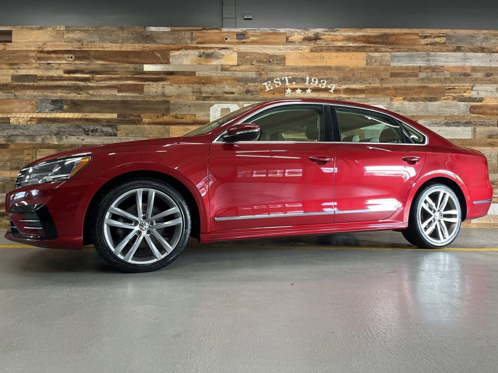 Used 2016 Volkswagen Passat 1.8T R-Line FWD image 39