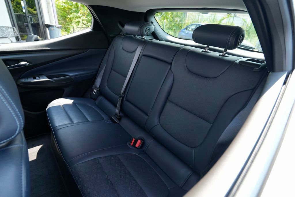 Used 2022 Chevrolet Bolt EUV Premier image 22