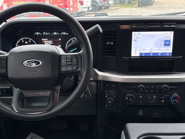 Used 2023 Ford F350 XL w/ 360-Degree Camera Package AWD/4WD image 6