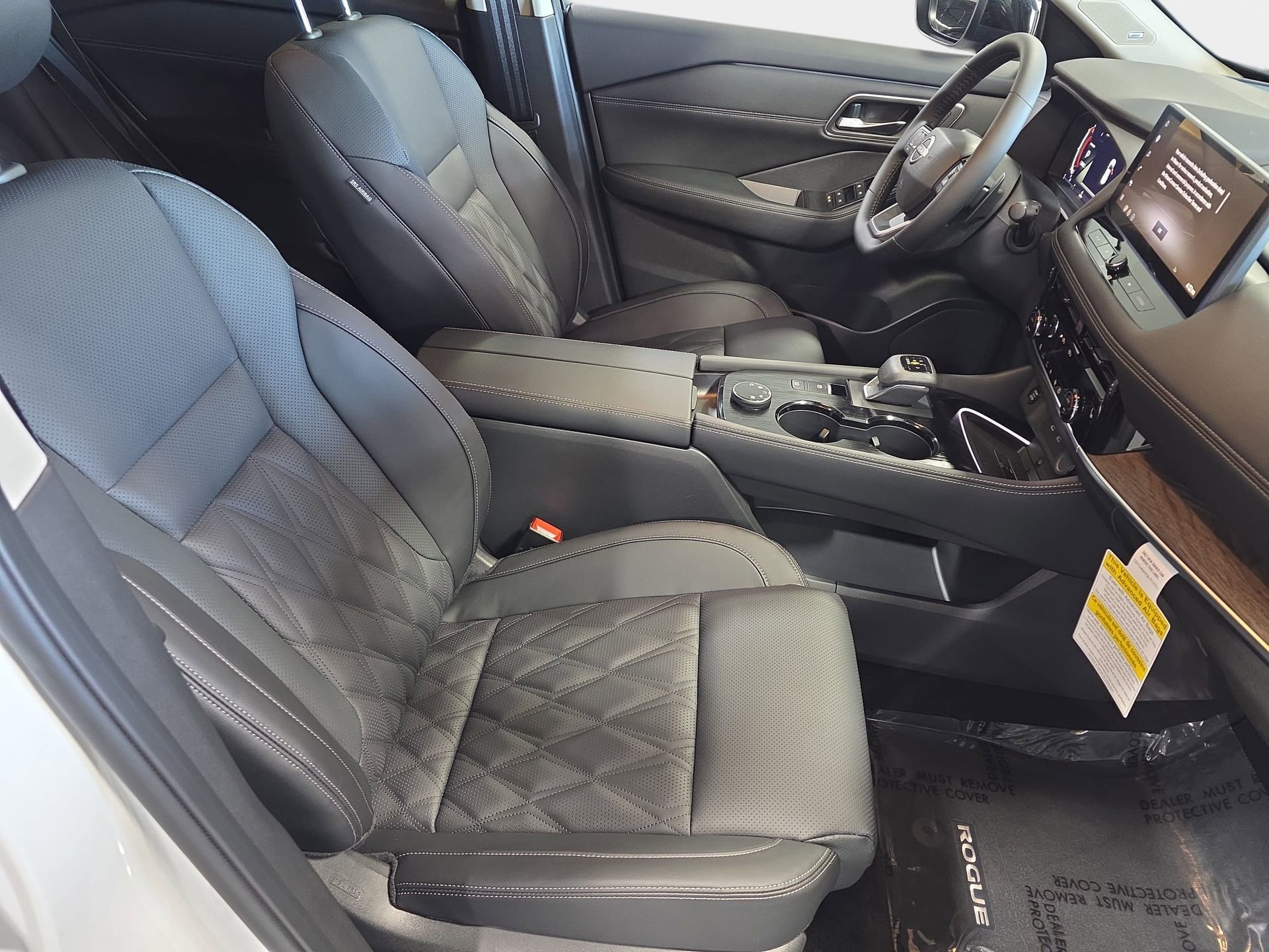 New 2026 Nissan Rogue Platinum w/ Platinum Premium Package AWD/4WD image 10