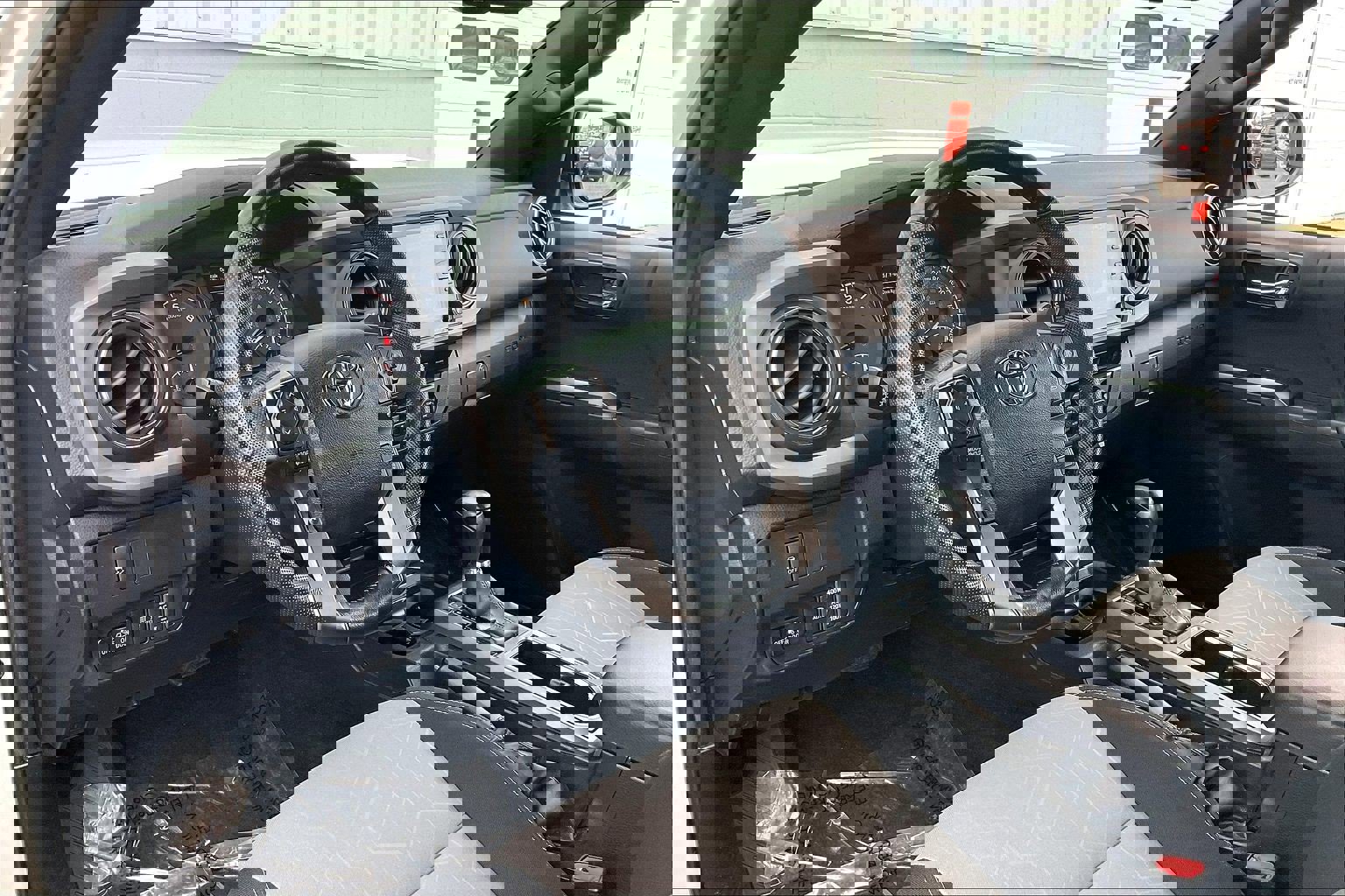 Used 2023 Toyota Tacoma TRD Off-Road image 18