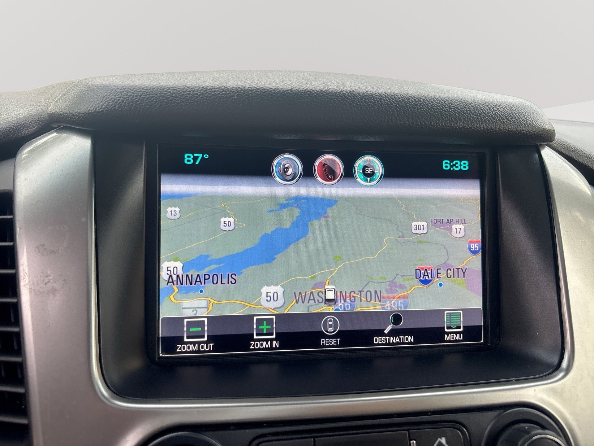 Used 2015 Chevrolet Suburban LTZ AWD/4WD image 20