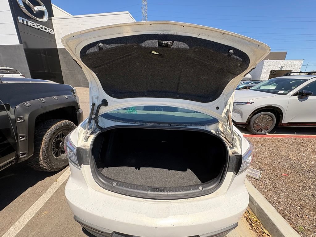 Used 2010 MAZDA MAZDA3 i Touring FWD image 13