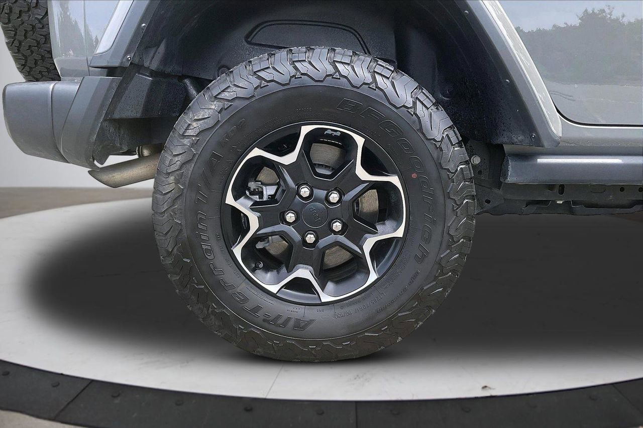 Certified 2021 Jeep Wrangler Unlimited Rubicon 4xe w/ Cold Weather Group AWD/4WD image 36