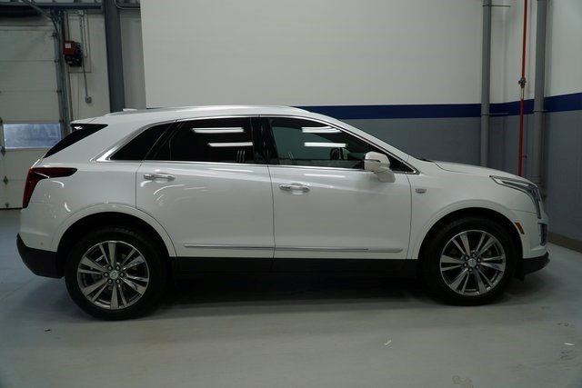 Certified 2022 Cadillac XT5 Premium Luxury w/ Technology Package image 7