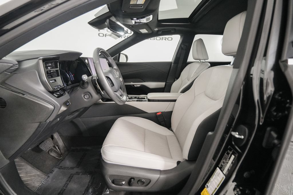 Certified 2023 Lexus RX 350 Premium Plus w/ Cold Area Package AWD/4WD image 9