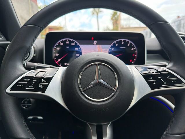 Certified 2025 Mercedes-Benz C 300 Sedan w/ Exclusive Trim Package image 29