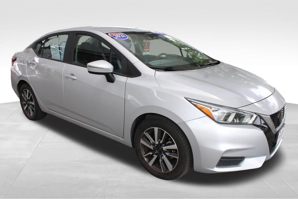 Used 2021 Nissan Versa SV FWD image 18
