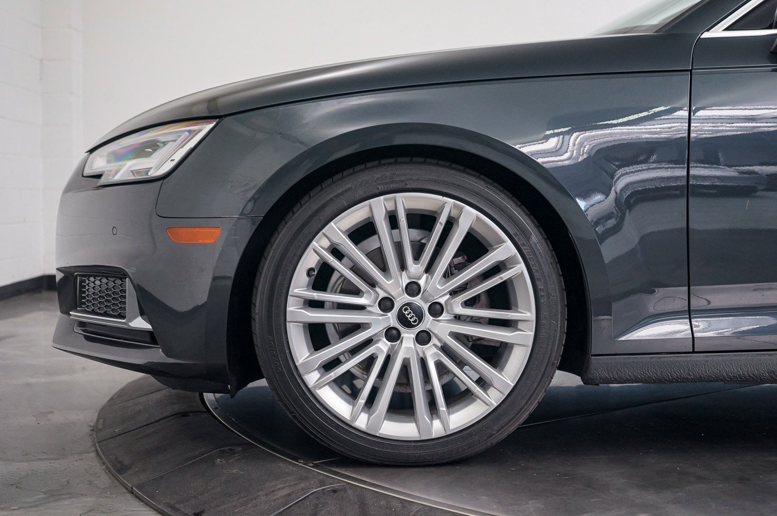 Used 2019 Audi A4 2.0T Premium Plus FWD image 9