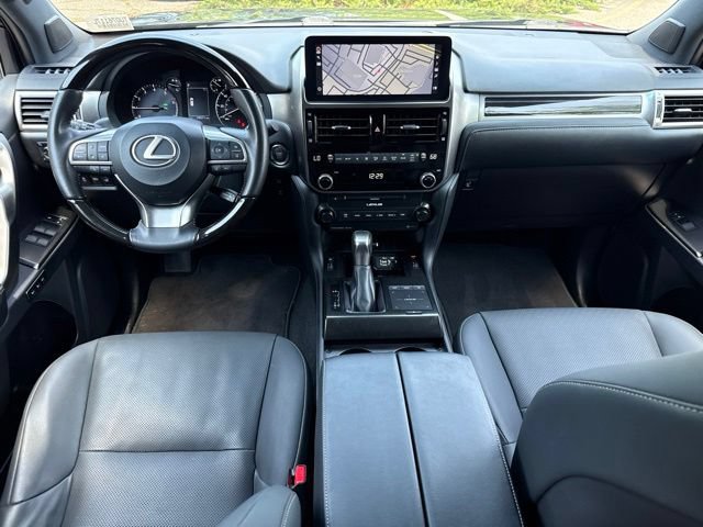 Used 2023 Lexus GX 460 Premium w/ Premium Package AWD/4WD image 5