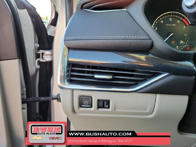 Used 2019 Cadillac XT4 Premium Luxury FWD image 20