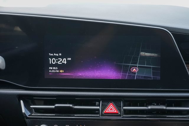 Certified 2025 Kia Niro EX FWD image 15