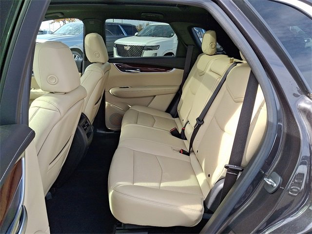 Used 2018 Cadillac XT5 Luxury w/ Driver Awareness Package image 8