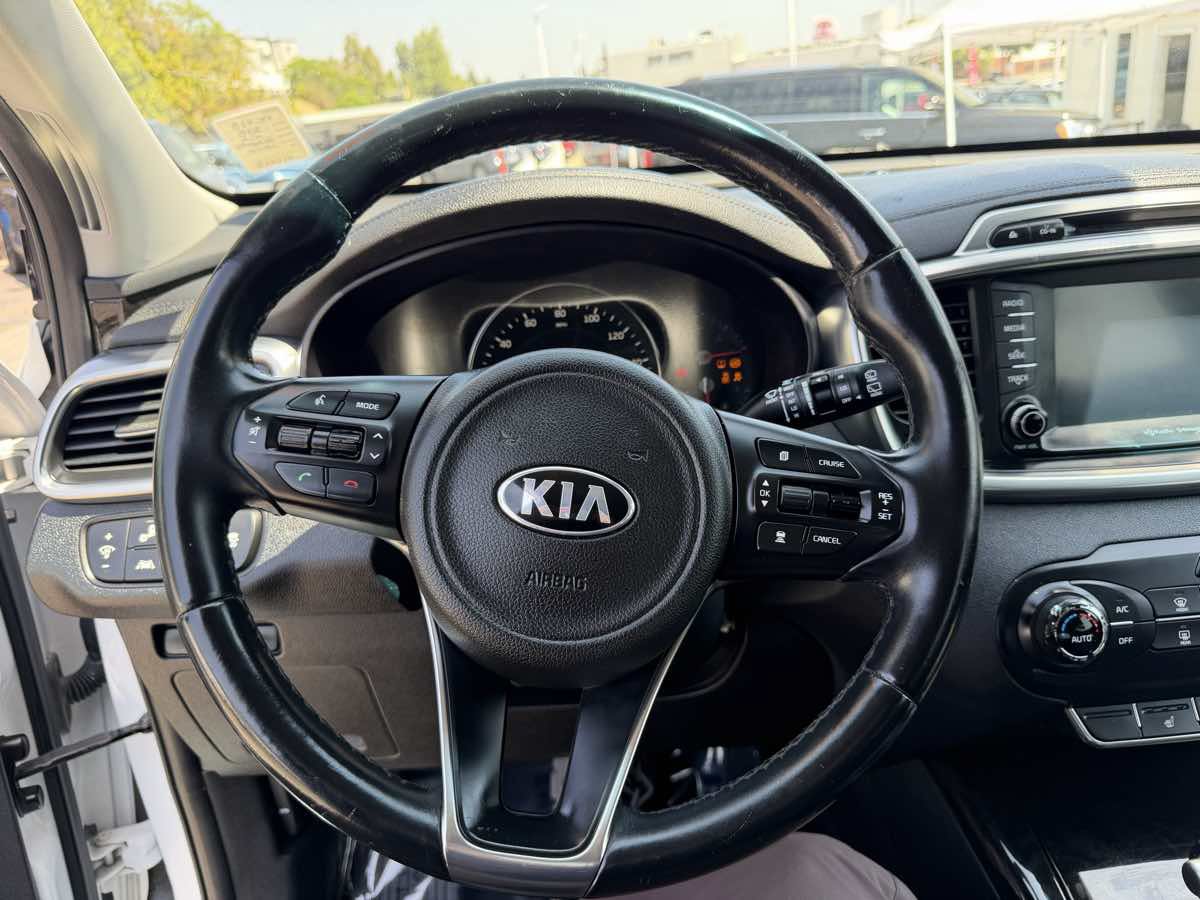 Used 2018 Kia Sorento EX w/ EX Advanced Touring Package FWD image 9