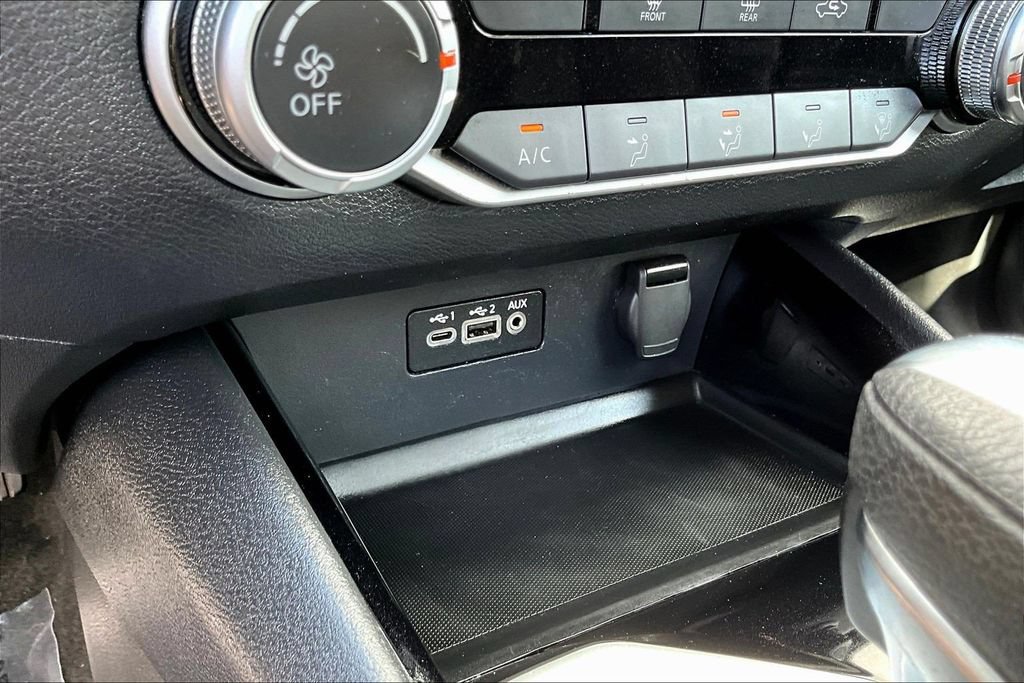 Used 2024 Nissan Altima 2.5 SV FWD image 17