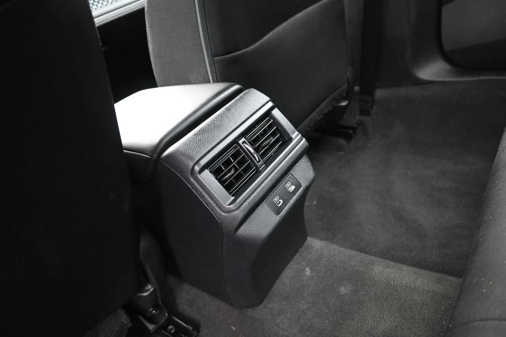 Used 2025 Honda Accord LX image 17