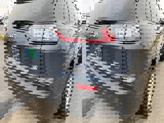 Used 2021 Jeep Cherokee Latitude w/ Mopar Interior Package image 30