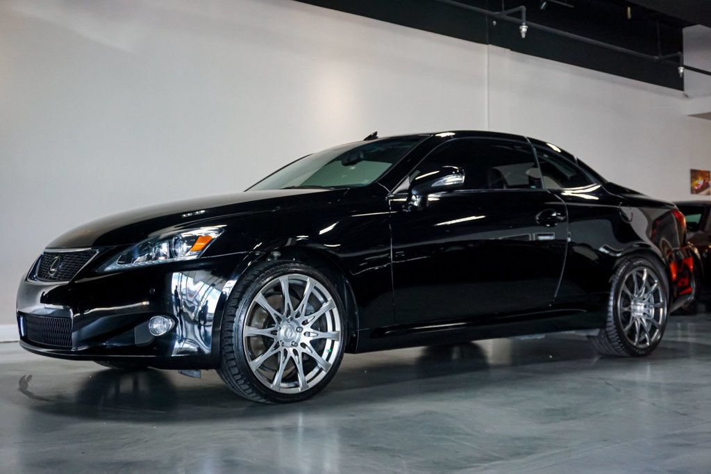 Used 2013 Lexus IS 350C w/ Luxury Pkg RWD image 3