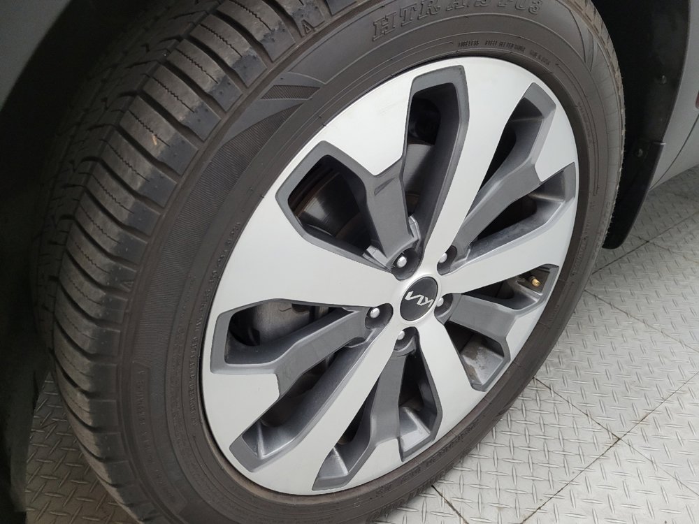 Used 2022 Kia Telluride EX w/ EX Premium Package image 31