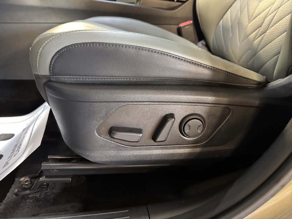 Used 2025 Kia Sportage X-Line AWD/4WD image 13