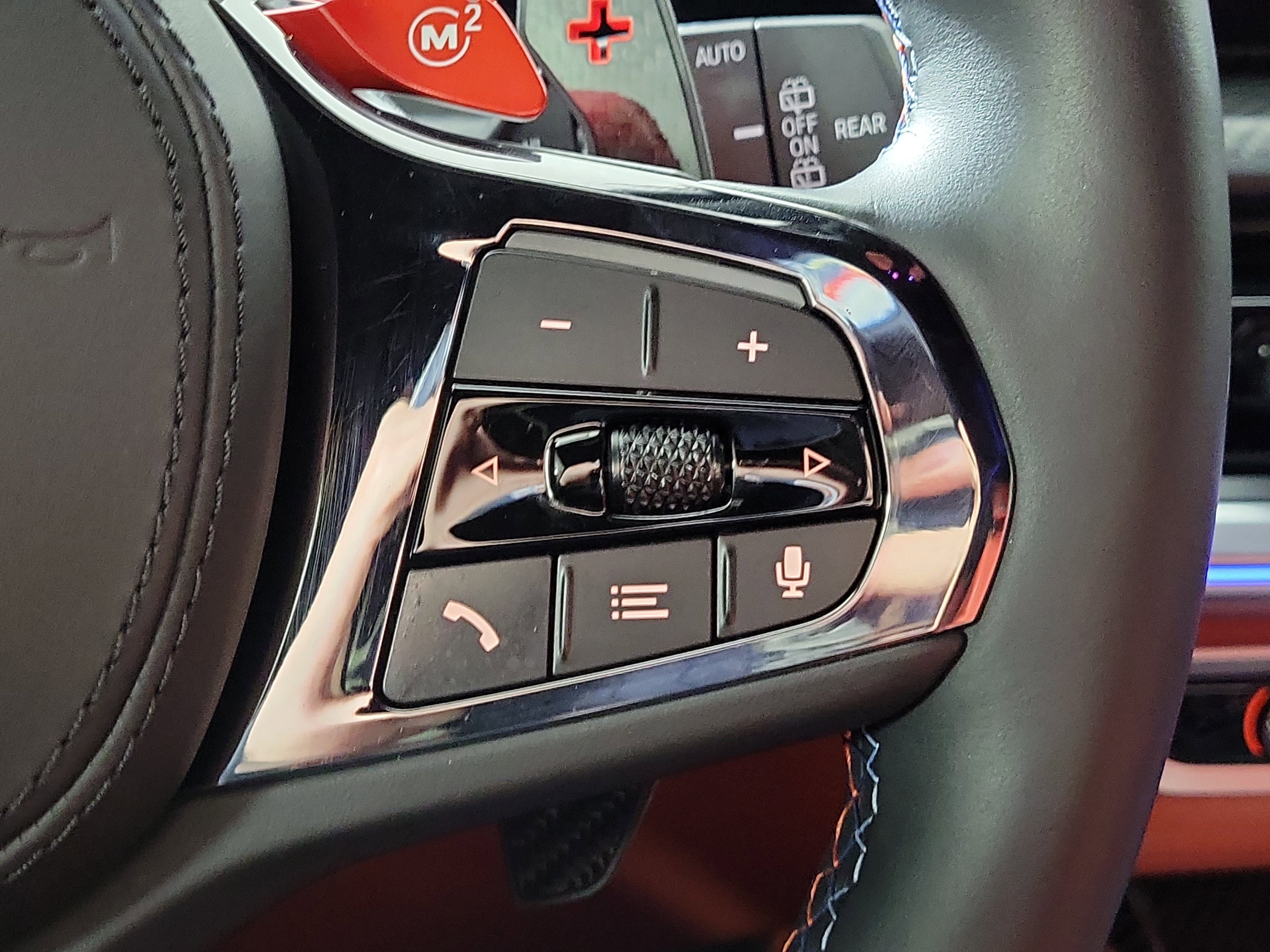 Certified 2023 BMW XM w/ M Driver's Package image 14