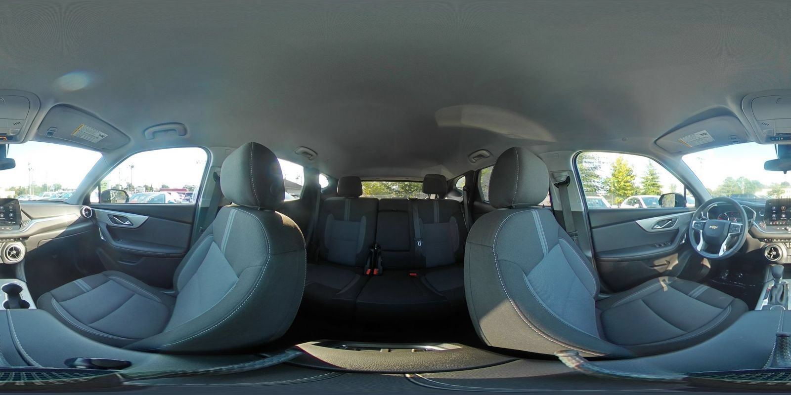 Used 2025 Chevrolet Blazer LT FWD image 42