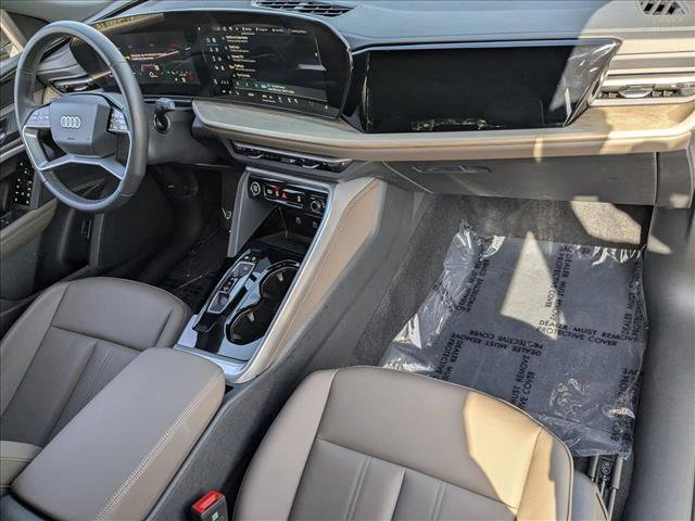 Certified 2025 Audi Q5 Premium w/ Convenience Package image 21