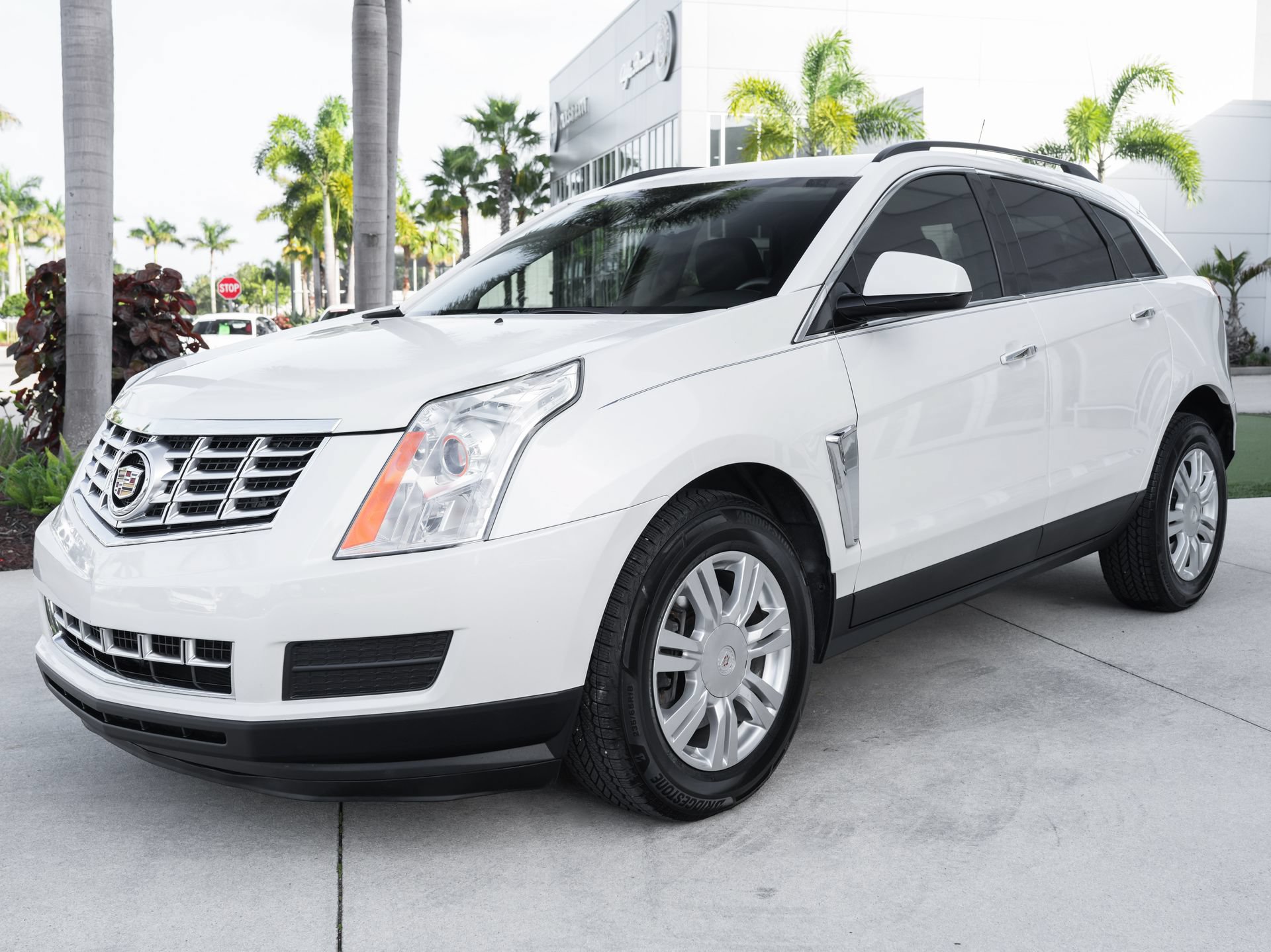 Used 2015 Cadillac SRX FWD image 5