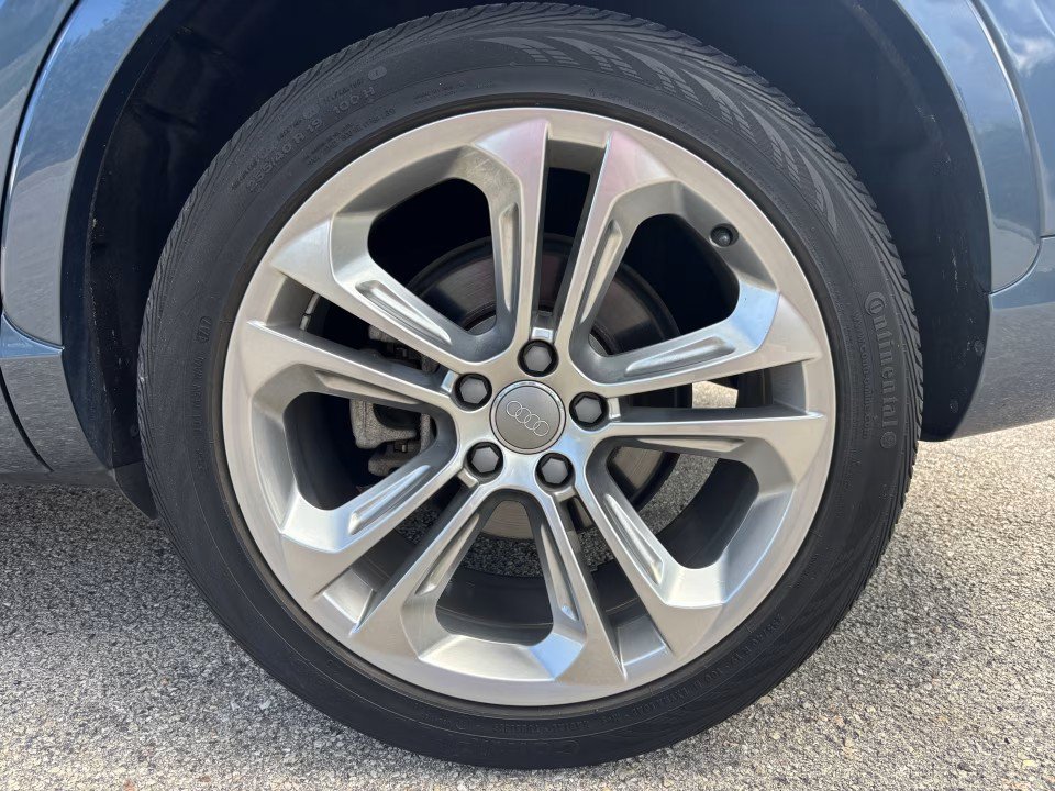 Used 2018 Audi Q3 2.0T Premium FWD image 44