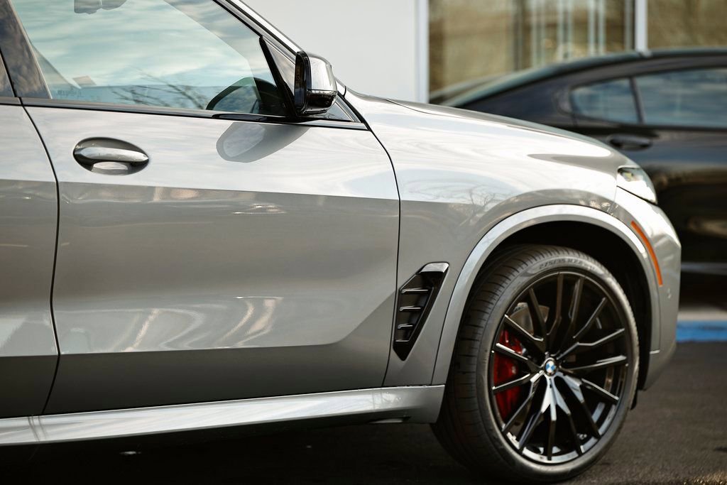 New 2026 BMW X5 sDrive40i w/ M Sport Package image 8