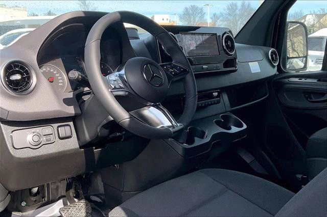 New 2026 Mercedes-Benz Sprinter 2500 image 27