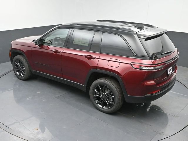 New 2025 Jeep Grand Cherokee Limited AWD/4WD image 32
