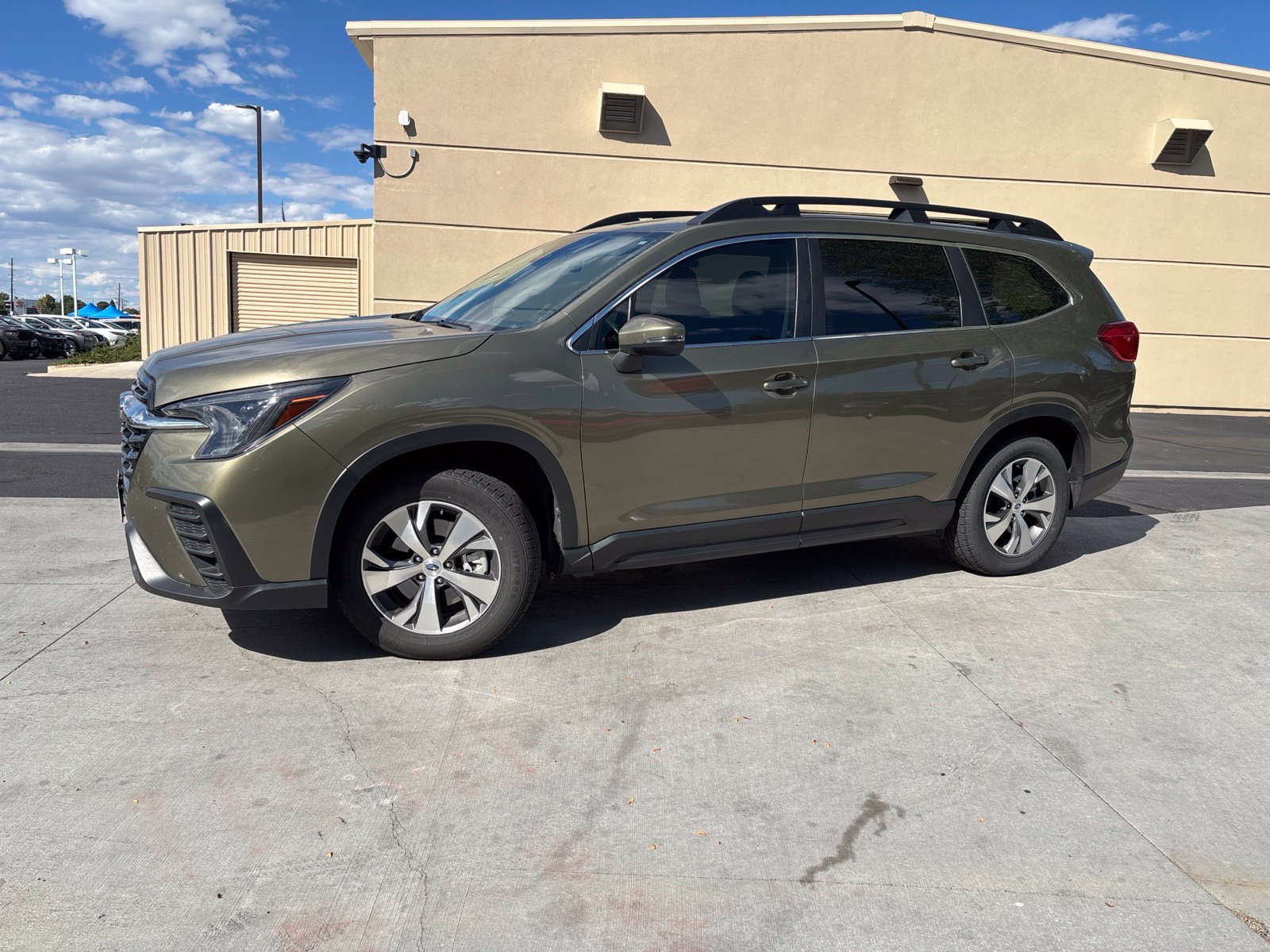 Used 2023 Subaru Ascent Premium w/ Convenience Package