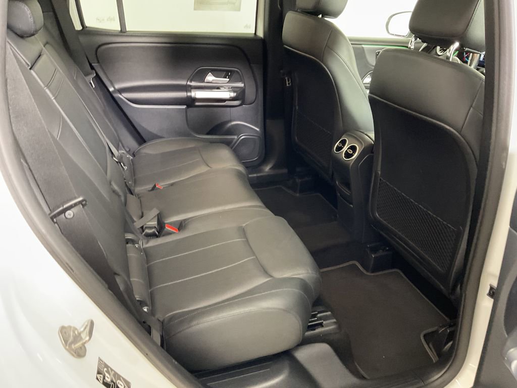 Used 2022 Mercedes-Benz GLB 250 4MATIC image 23