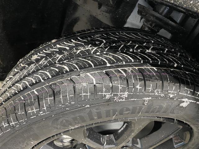 New 2026 Jeep Compass Latitude w/ Sun and Sound Group image 38