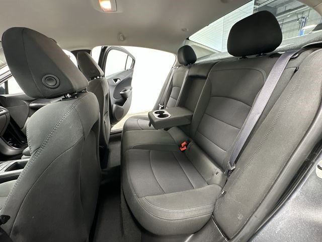 Used 2017 Chevrolet Cruze LT image 17
