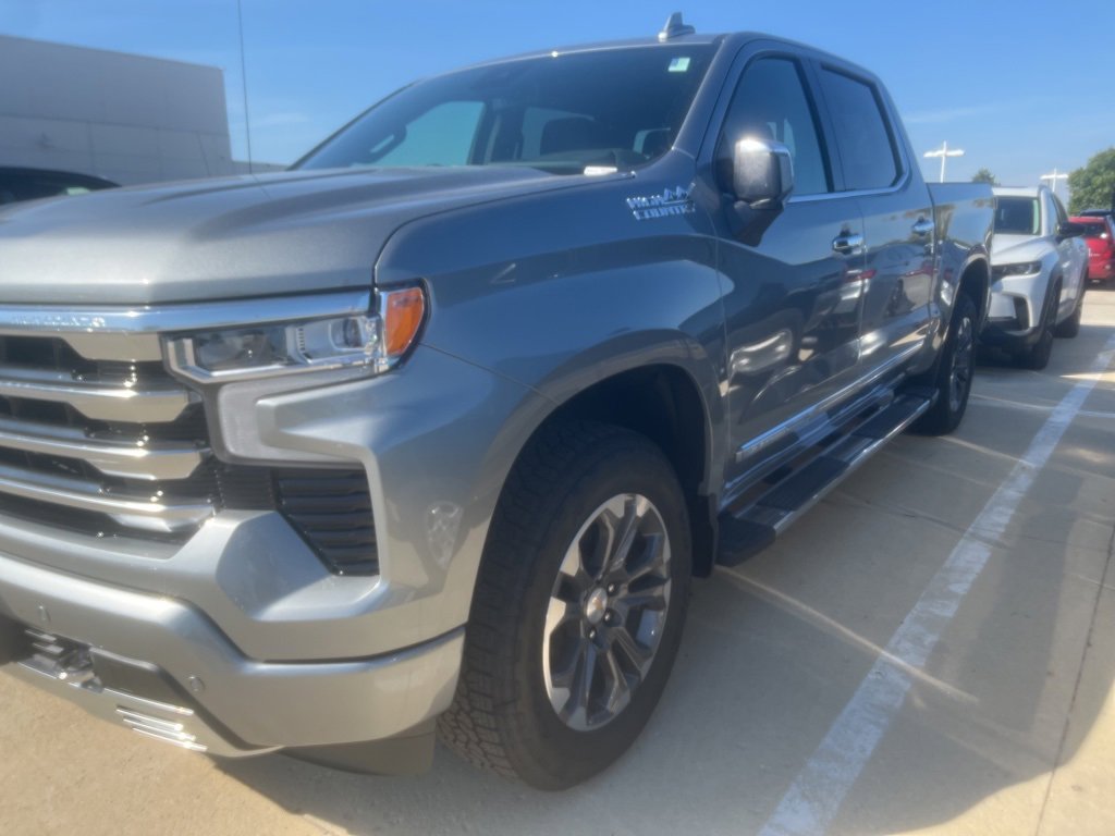 Used 2025 Chevrolet Silverado 1500 High Country w/ Z71 Off-Road Package