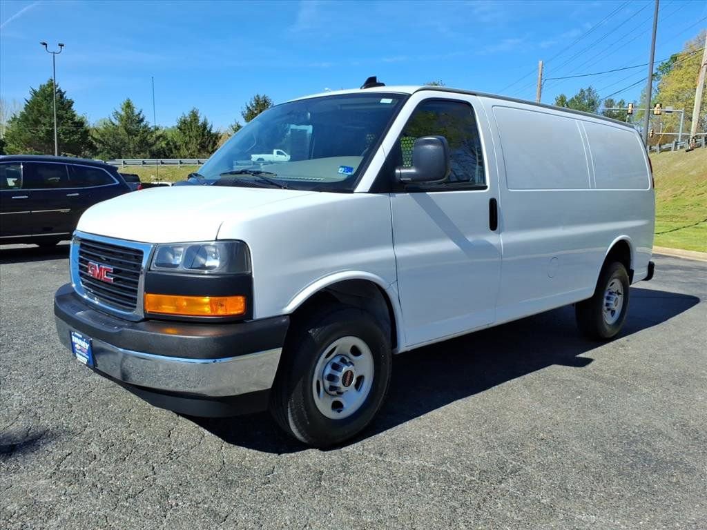 Used 2024 GMC Savana 2500 w/ Driver Convenience Package RWD image 7