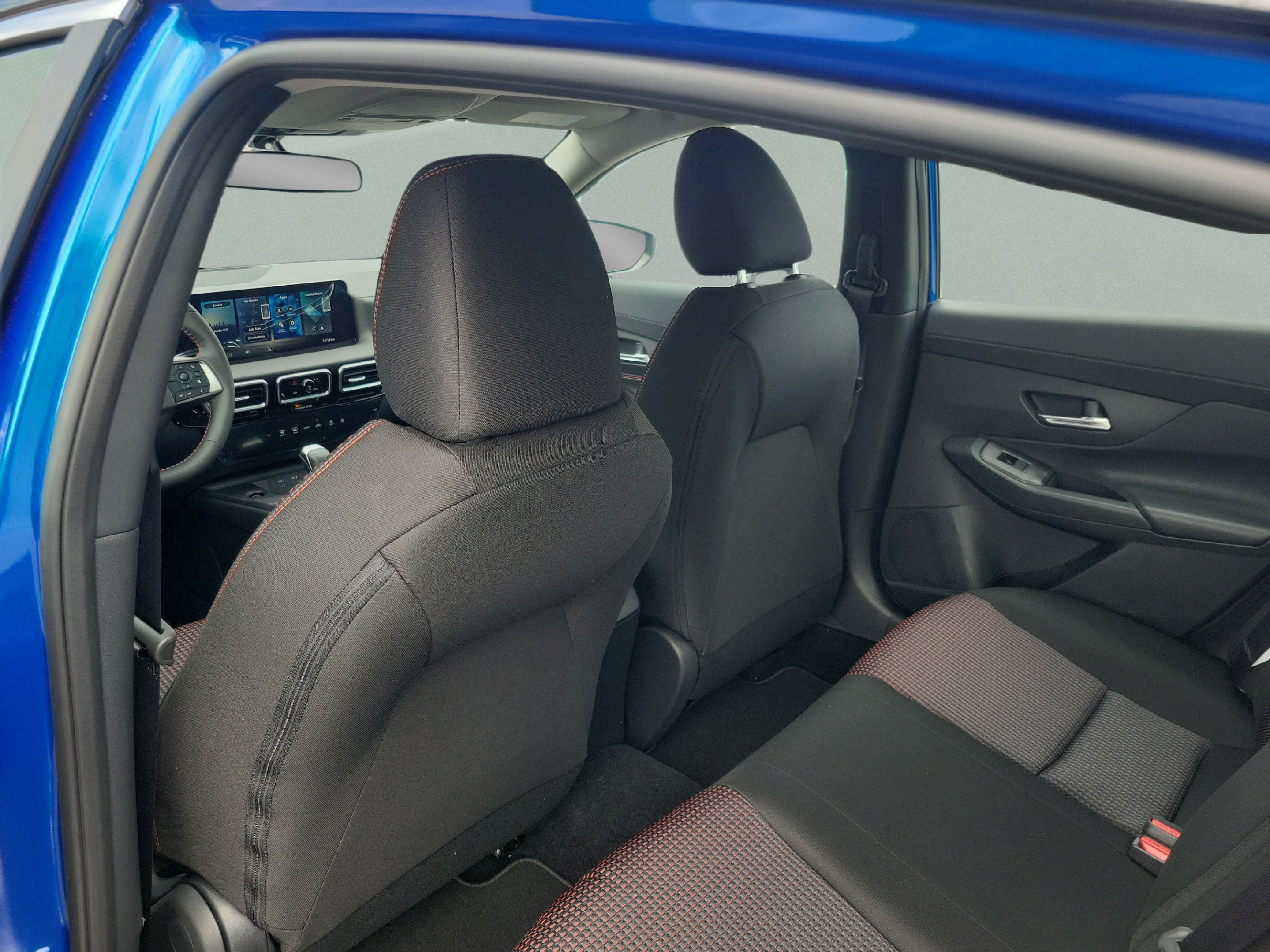 New 2027 Nissan Sentra SR w/ Floor Mat Package FWD image 10