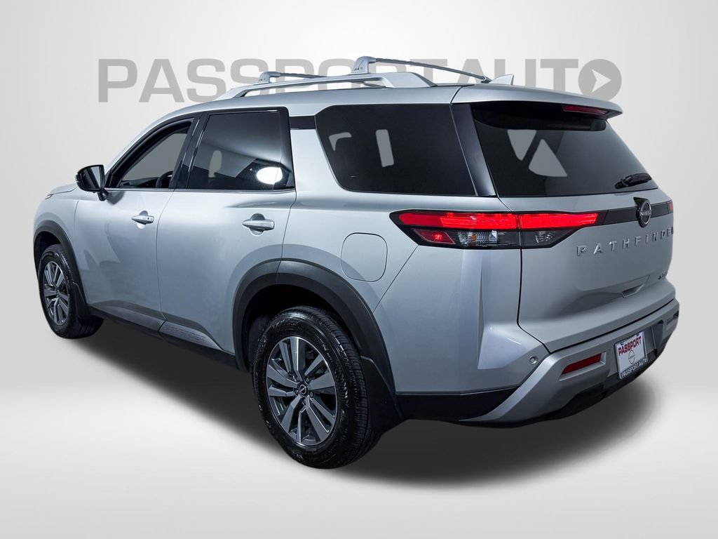 Certified 2025 Nissan Pathfinder SL AWD/4WD image 5
