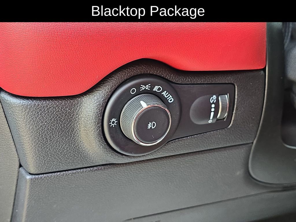 Used 2022 Dodge Durango R/T w/ Blacktop Package image 9