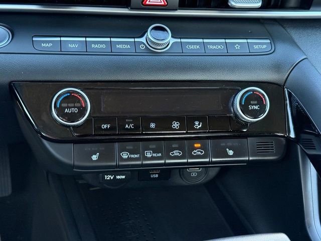 Used 2023 Hyundai Elantra SEL w/ Convenience Package image 17