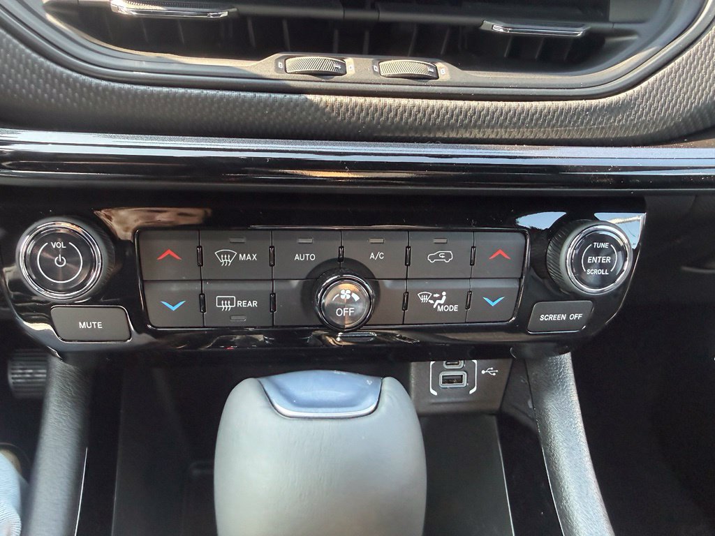New 2026 Jeep Compass Latitude AWD/4WD image 24